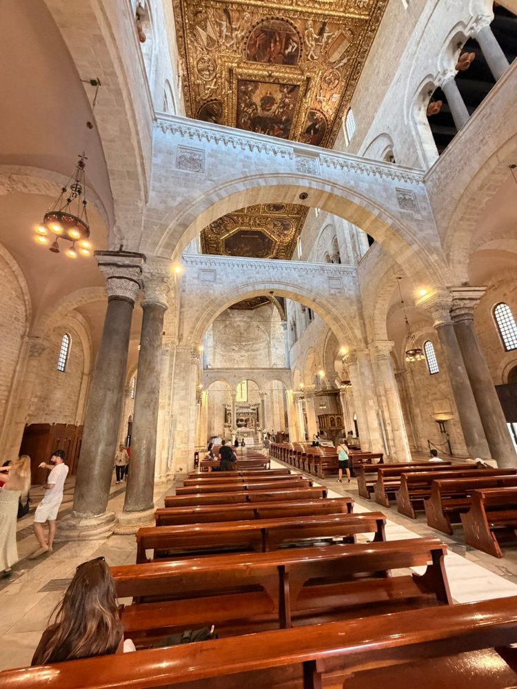 The nave of the basilica in Bari