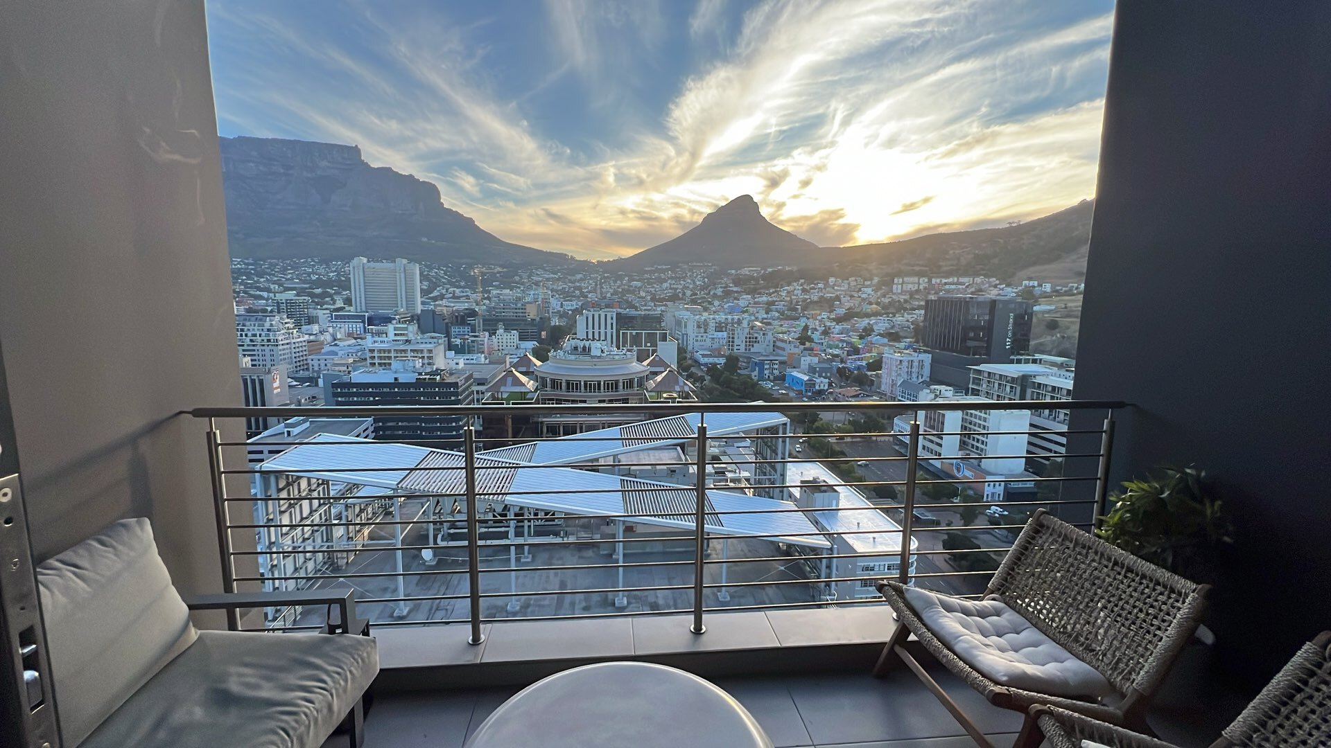 Nick G.'s own booking on a Flock month in Cape Town